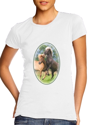  Two Icelandic horses playing, rearing and frolic around in a meadow voor Vrouwen T-shirt