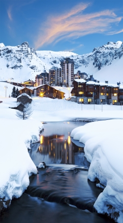 hoesje Llandscape and ski resort in french alpes tignes