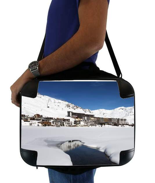  Llandscape and ski resort in french alpes tignes voor Laptoptas